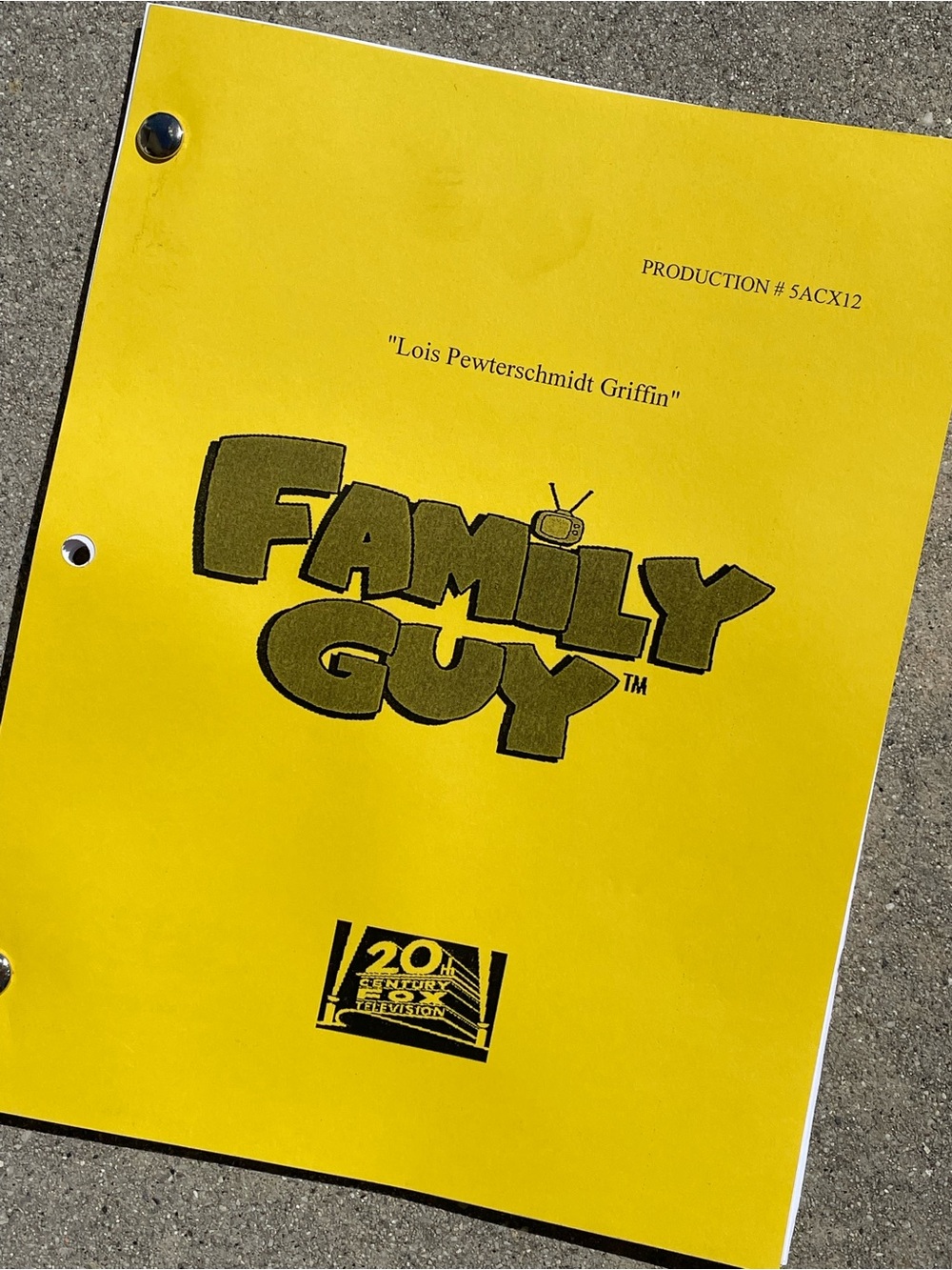 Family Guy 2006 Lois Pewterschmidt Griffin Production Used Table Draft Script